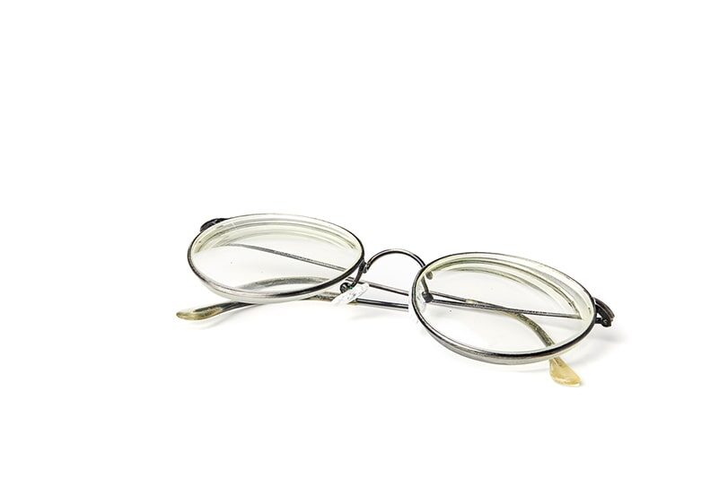 Se skader vi kan reparere - dine briller bliver næsten som nye